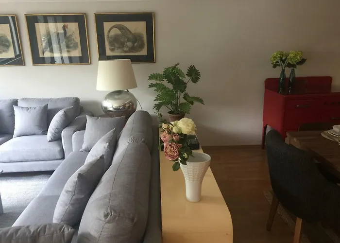 Location In Апартаменты *